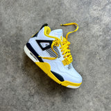 Looped Laces Starlight yellow flat shoelaces tied in Air Jordan 4 Vivid Sulfur sneaker