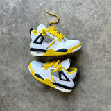 Looped Laces Starlight yellow flat shoelaces tied in Air Jordan 4 Vivid Sulfur sneaker